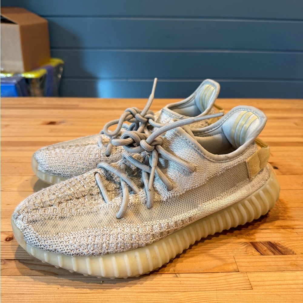 Adidas Yeezy Boost 350 V2 Sneakers